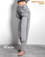 Art. 700 (Jeans con parche) - Imagen 2